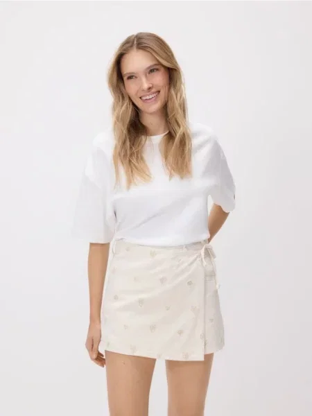 Pantaloni scurți Reserved