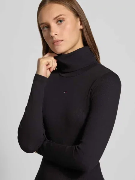 Dopasowana sukienka casualowa z mieszanki bawełny Tommy Jeans czarna