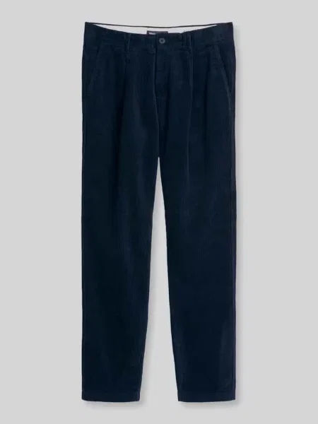 Spodnie sztruksowe o kroju tapered fit z bawełny z zakładkami w pasie Marc O'polo granatowe