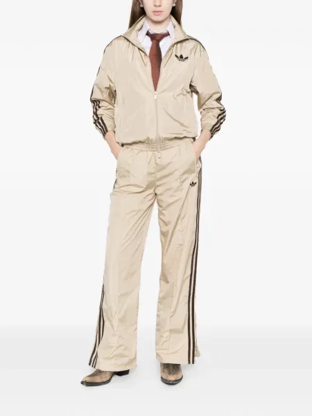 Haftowana podkoszulka Adidas na ramiączkach do biegania brązowa