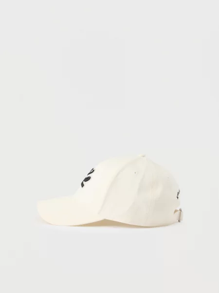Karl Lagerfeld kapa s šiltom K/AUTOGRAPH bela