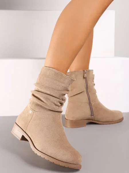 Botine bej