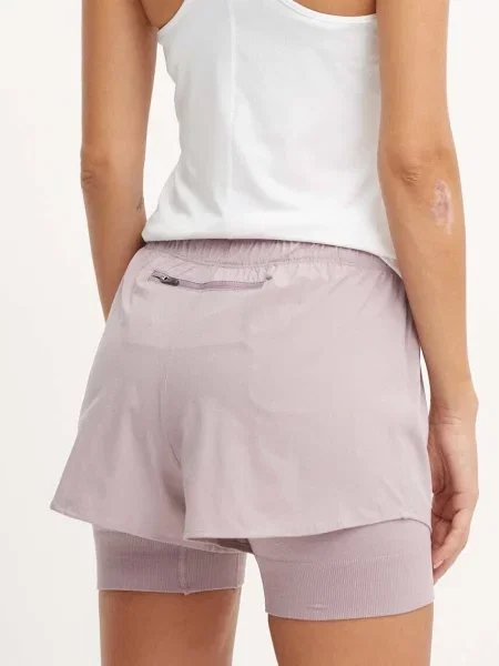 New Balance női rövidnadrág 3" jég bor. Méret: XL lila