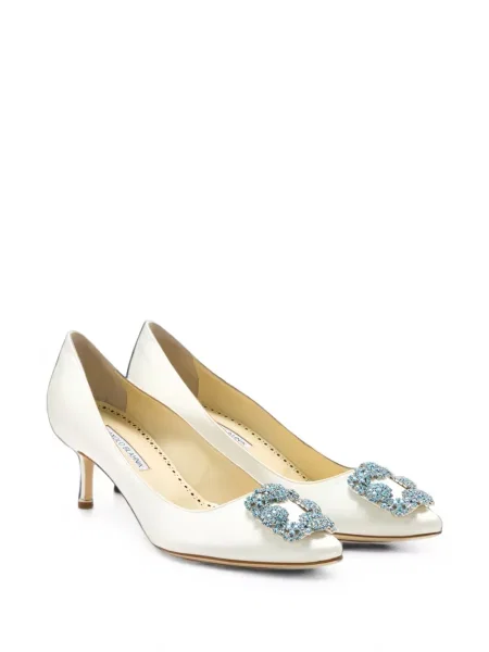 Pantofi cu toc Manolo Blahnik cu cataramă alb