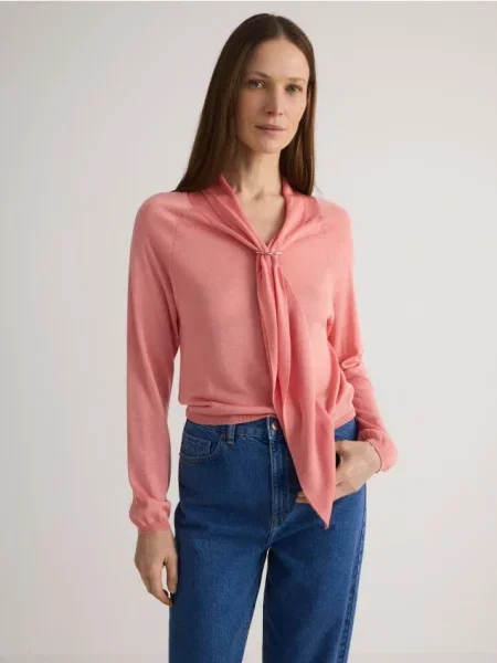 Reserved Светр з додаванням ліоцелу персиковий 