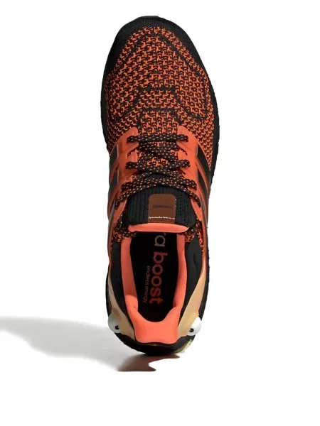 Маратонки Adidas UltraBoost от креп оранжево