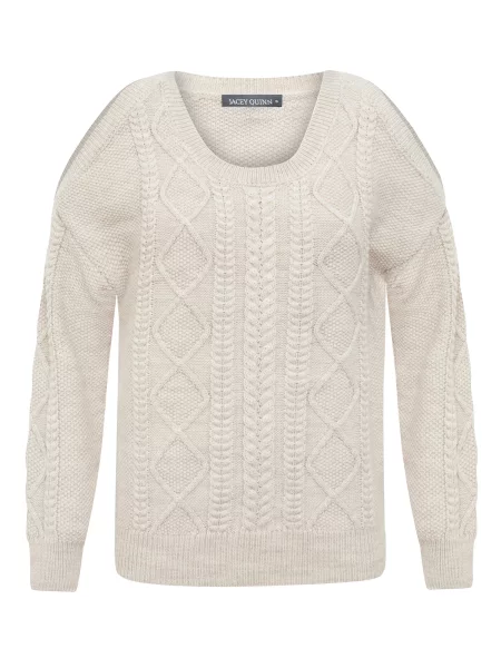 Jacey Quinn Pulover bej