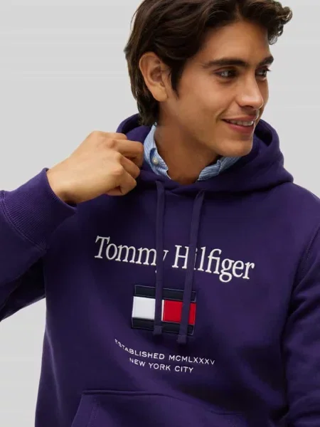 Bluza z kapturem o kroju regular fit z mieszanki bawełny Tommy Hilfiger