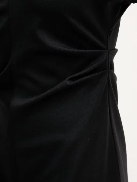 Calvin Klein Jeans рокля с черно