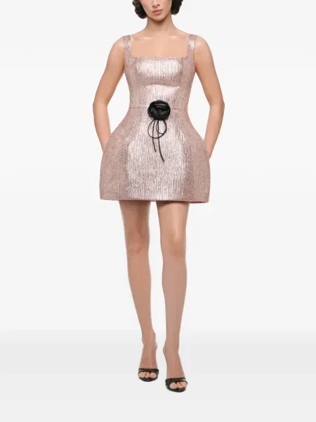 Rochie mini Anouki cu aplicații roz