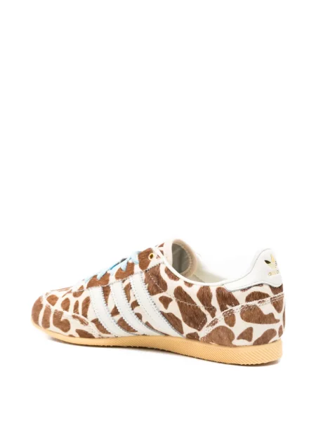 Sneakerși Adidas cu imagine maro