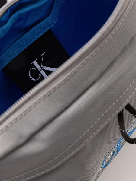 Calvin Klein Válltáska Bold Camera Bag szürke