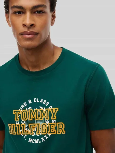 T-shirt o kroju regular fit z czystej bawełny Tommy Hilfiger zielona