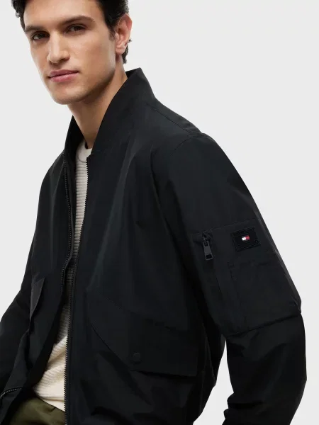 Компактный бомбер Tommy Hilfiger черный