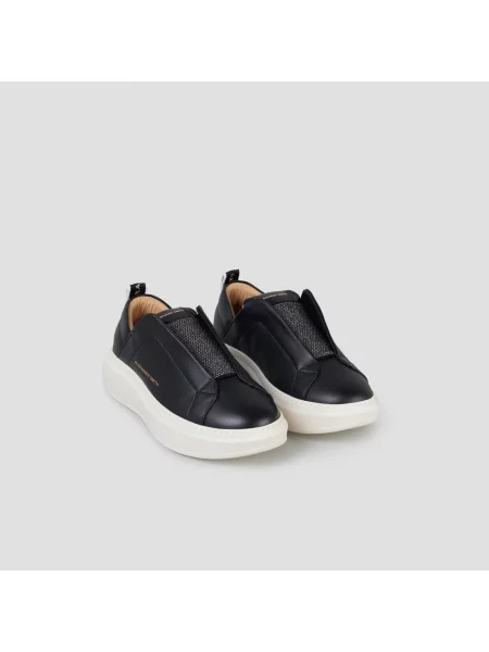 Slip on tenisky Alexander Smith čierna