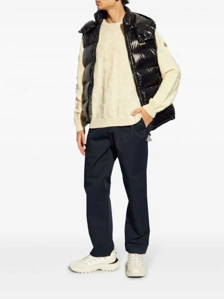 Zateplená vesta Moncler černá