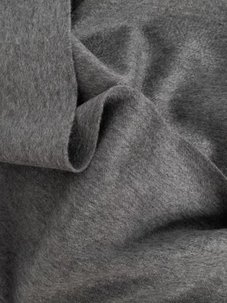 Fular Max Mara cu broderie gri