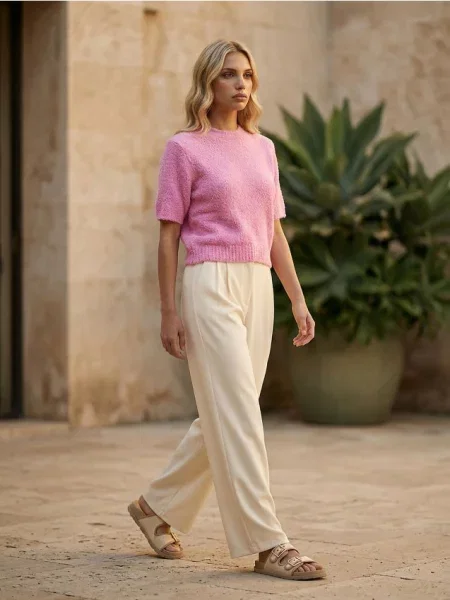 М’яка блузка з короткими рукавами та круглим вирізом рожевий