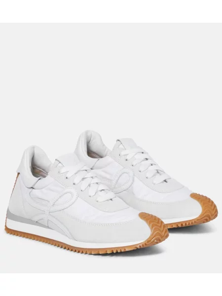 Sneakerși Loewe din piele de căprioară alb