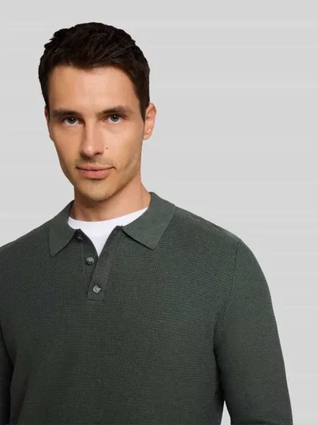 Sweter z dzianiny strukturalnej z czystej bawełny w kroju regular fit Tom Tailor oliwkowy
