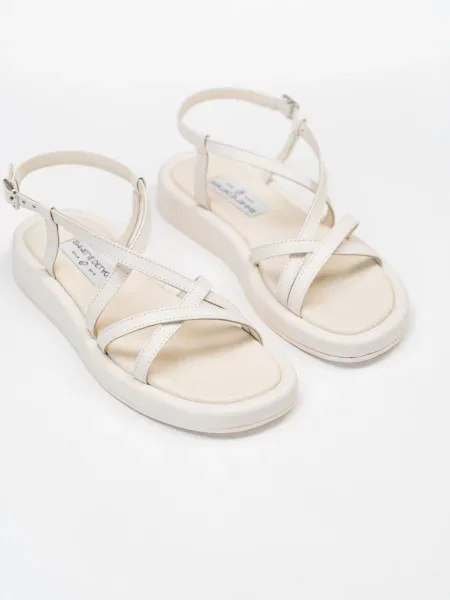 Кожаные босоножки Emmelie Delage бежевые