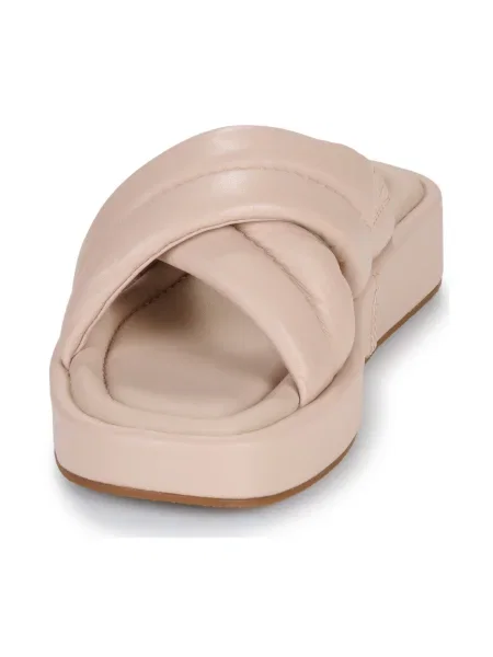 Pantofi Clarks bej