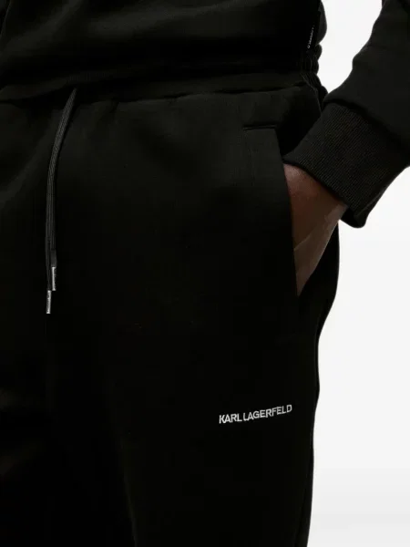 Pantaloni Karl Lagerfeld cu imagine alergare negru
