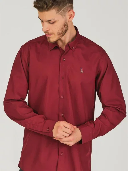 Риза Dewberry червено