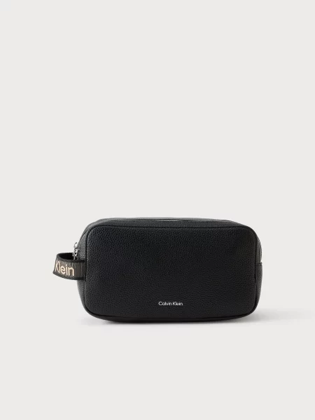 Calvin Klein Toaletná taška čierna