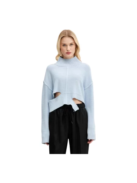 Maison Margiela sweter wełniany z golfem niebieski