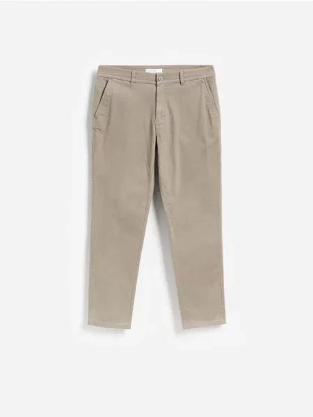 Reserved Pantaloni chino slim fit cacao-cu-lapte