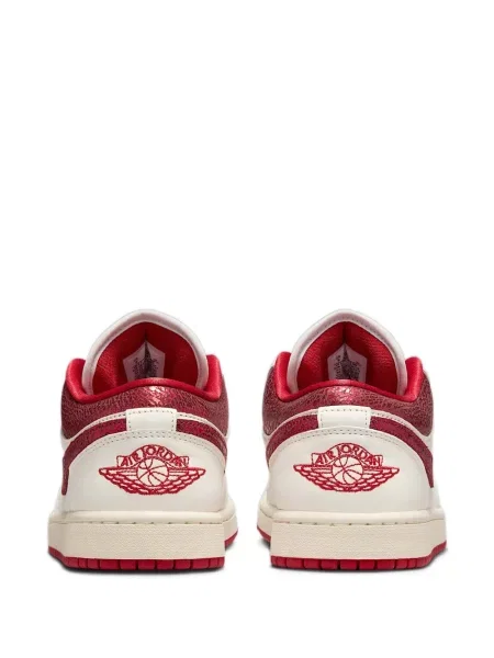 Sneakerși Jordan din piele alb