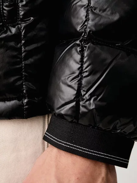 Armani Exchange пухова куртка