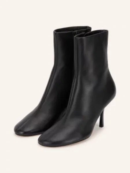 Jacquemus Kotníkové Boty Les Bottines Collant černá