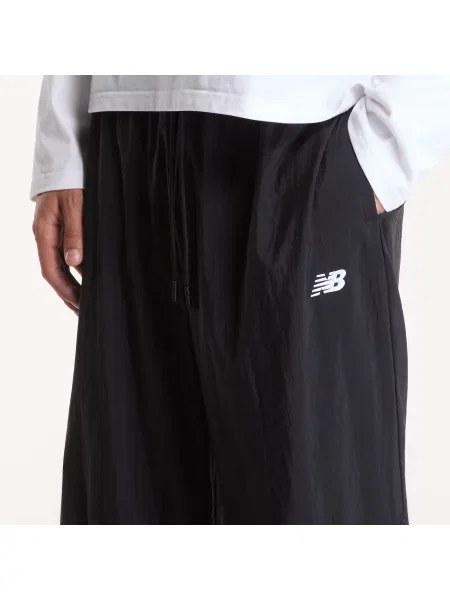 Športne hlače New Balance črna