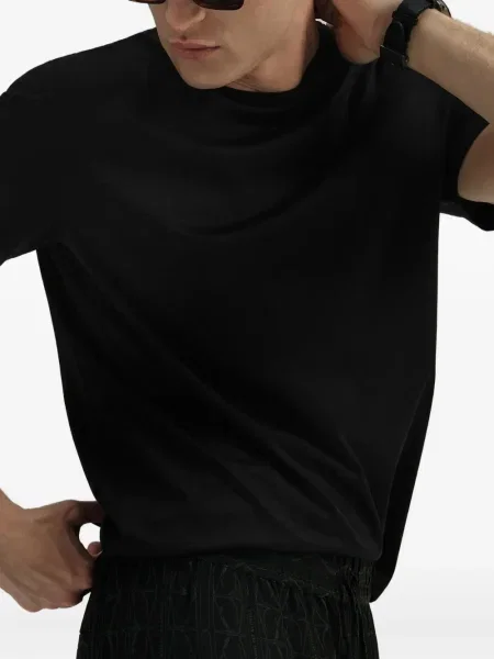 Tricou Dda cu decolteu rotund scurt negru