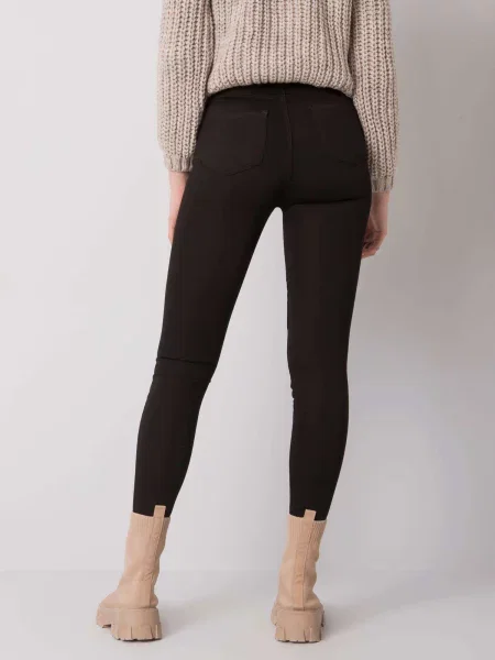 Pantaloni Fashionhunters negru