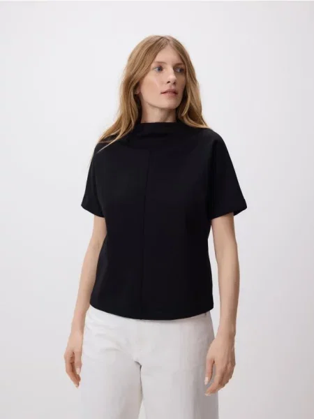Reserved Bluză cu mâneci scurte negru