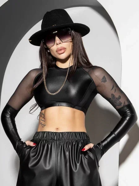 Женский кроп-топ с длинным рукавом чорний