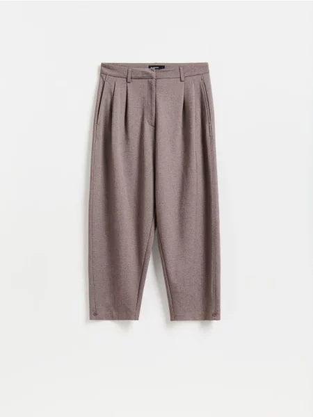Reserved Pantaloni cu pliuri cafeniu