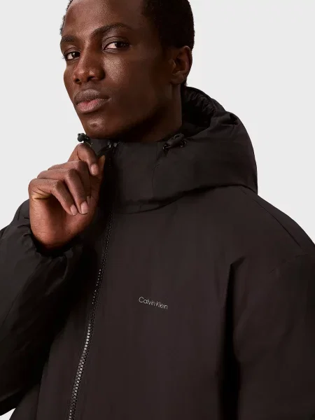 Легка куртка Calvin Klein чорна