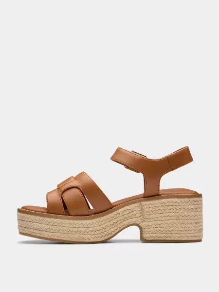 Шкіряні Босоніжки Clarks Coledale Strap коричневий