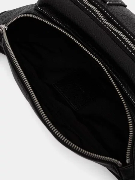 Calvin Klein Övtáska fekete