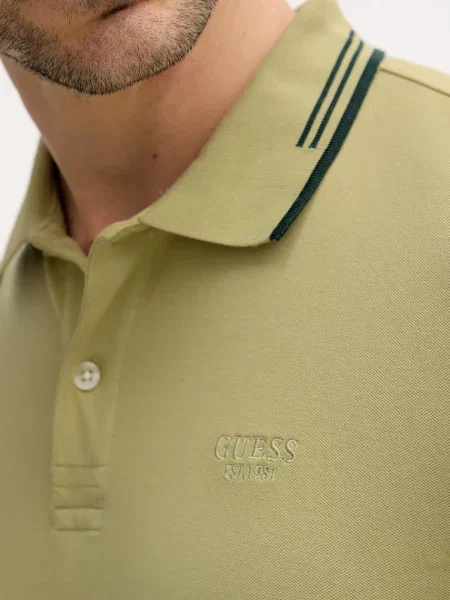 Однотонное поло Guess зеленое