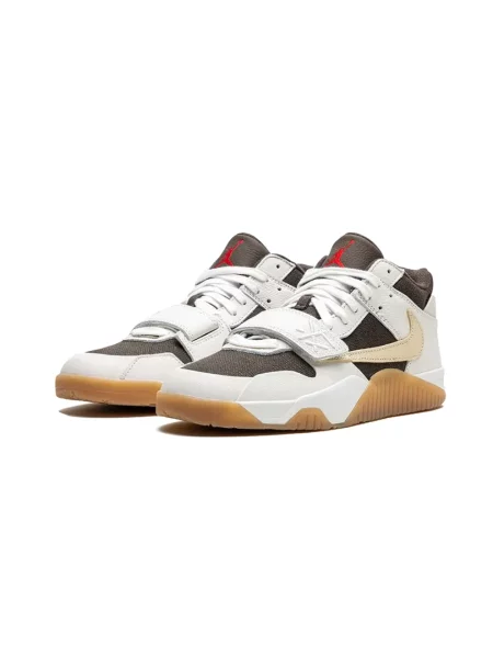 Sneakersy Jordan zamszowe