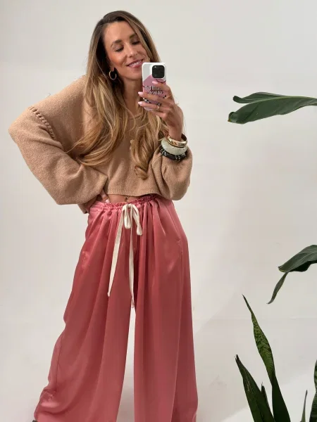 Kamila Šikl Pulover kamela