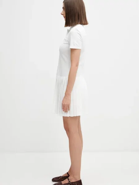 Lacoste rochie simplă cu bej