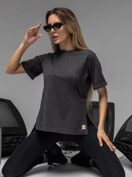 Женская трикотажная футболка сіра