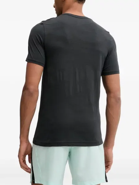 Tricou Under Armour cu imagine din jacard negru