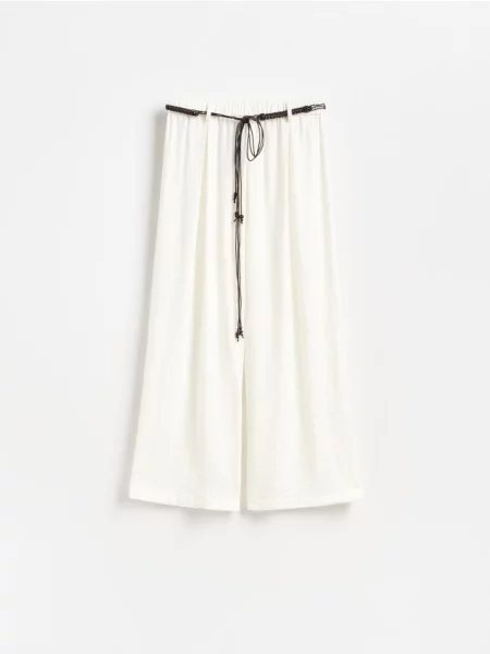 Reserved Pantaloni cu curea împletită crem